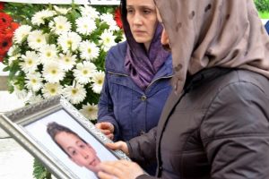 Bursalı Arda g&ouml;zyaşları i&ccedil;inde son yolculuğuna uğurlandı