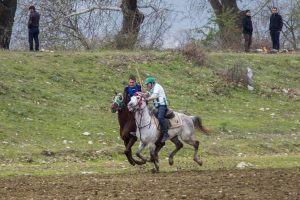 Bursa Kestel'deki cirit oyunları nefesleri kesti