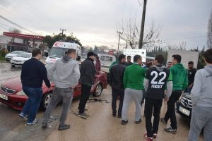 Bursa'da taraftarlar kaza yaptı: 1 yaralı