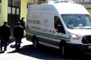 Gaziantep'te abisini 15 yerinden bı&ccedil;aklayarak &ouml;ld&uuml;rd&uuml;