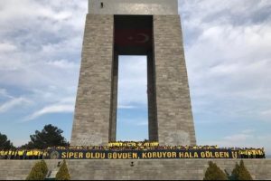 1907 &Uuml;NİFEB &uuml;yeleri &Ccedil;anakkale Şehitliklerine akın etti