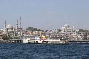 Beşiktaş-&Uuml;sk&uuml;dar arası 3,5 dakikaya iniyor