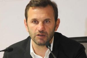 Okan Buruk istifa etti