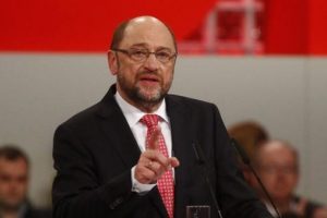 Merkel'in rakibinden T&uuml;rkiye a&ccedil;ıklaması