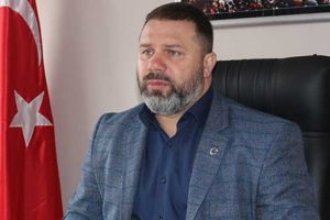 Edirne'de birleşen Romanlar referandum kararlarını a&ccedil;ıkladı