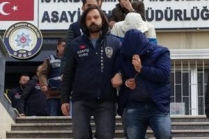 Kiraladıkları 2 milyon değerindeki ara&ccedil;ları satan hırsızlar yakalandı