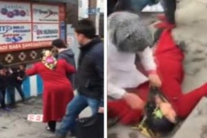 Bı&ccedil;aklı kavgayı ayırmaya &ccedil;alışırken bayıldı