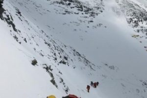 Everest'e tırmananlar GPS cihazıyla takip edilecek