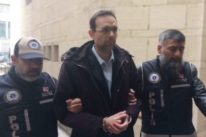 Bursa'da g&ouml;zaltına alınan Eski BEBKA Genel Sekreteri Değirmenci adliyede
