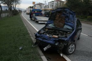 Bursa'da feci kaza 100 metre s&uuml;r&uuml;klendi!