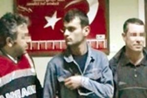 Og&uuml;n Samast fotoğrafı i&ccedil;in 10 yıl sonra operasyon