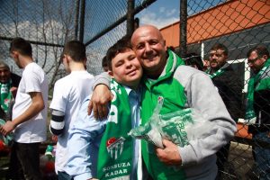 Bursaspor taraftarlarından anlamlı organizasyon