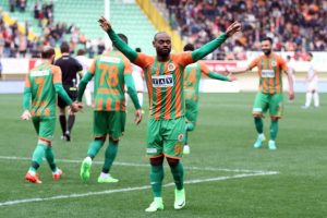 Alanyaspor'da 8 futbolcuya milli davet