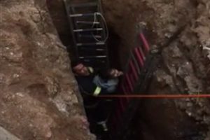 Kırıkkale'de k&uuml;&ccedil;&uuml;k &ccedil;ocuk 7 metrelik &ccedil;ukura d&uuml;şt&uuml;