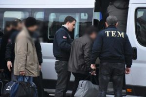 FET&Ouml;'den 11 kişi tutuklandı