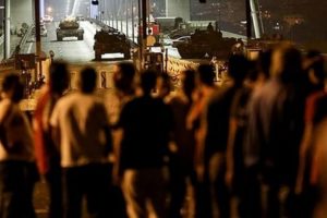 'Darbe oluyor' iddiası gece ortalığı karıştırdı