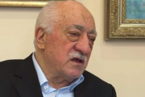 Fetullah G&uuml;len hakkında yokluğunda tutuklama kararı