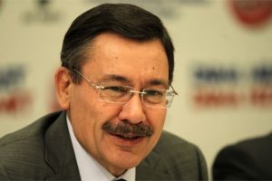 Melih G&ouml;k&ccedil;ek, Tayfun Talipoğlu'na yaptığı teklifi a&ccedil;ıkladı