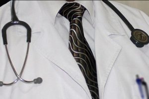 Doktorlara ikinci &ouml;zel hastanede &ccedil;alışma imkanı