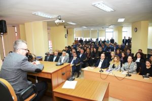Bursa Karacabey Belediyesi 'Ortak Akıl ve İstişare Toplantıları' s&uuml;r&uuml;yor