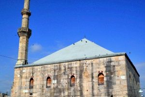 Yunanistan'daki tarihi cami k&uuml;l oldu