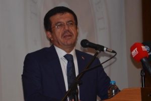 Bakan Zeybekci; "Bah&ccedil;eli destek vererek risk aldı"