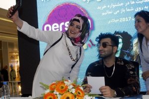 İranlı Popstar Tohi: T&uuml;rkiye'de huzurlu ve mutluyum