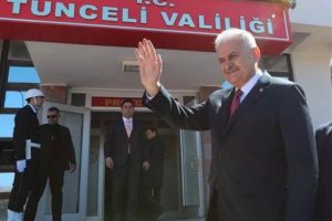 Başbakan Yıldırım'ı Tunceli'de CHP'li vekil karşıladı