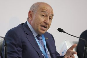 Limak Holding Y&ouml;netim Kurulu Başkanı &Ouml;zdemir Bursa'da konuştu: "T&uuml;rkiye enerjide doğru yolda gidiyor"
