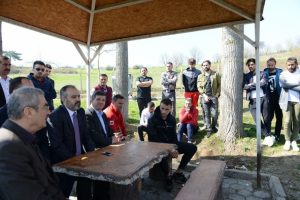 Bursa İneg&ouml;l Belediye Başkanı Aktaş'a İneg&ouml;lsporlu futbolculardan 3 puan s&ouml;z&uuml;