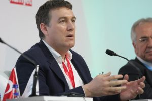 Vodofone T&uuml;rkiye CEO'su Deegan, Bursa'da mobil teknolojiyi anlattı