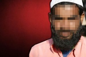 'Cin'ci hocaya baskın! Polisi şoke eden manzara