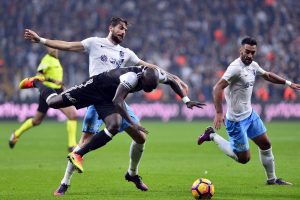 Trabzonspor-Beşiktaş ma&ccedil;ının biletlerini satışa &ccedil;ıktı