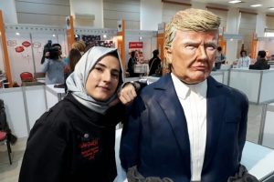 Trump ve Merkel'in pastalarını yaptı
