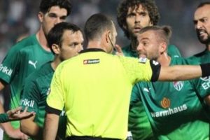S&uuml;per Lig'de en &ccedil;ok kırmızı kart g&ouml;ren takım Bursaspor oldu