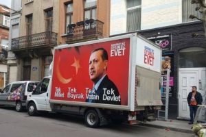 Avrupa'nın yasakları T&uuml;rkleri durduramıyor