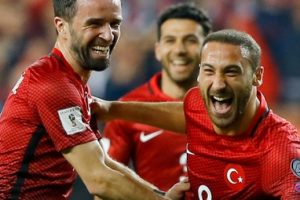 Cenk Tosun: "Hocam gol at bana gel dedi"