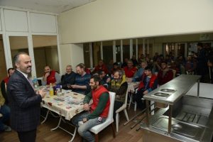 Bursa İneg&ouml;l Belediye Başkanı referandum &ccedil;alışmalarını s&uuml;rd&uuml;r&uuml;yor
