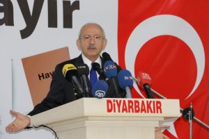 "Ben bu &uuml;lkenin umudu olarak g&ouml;r&uuml;r&uuml;m gen&ccedil;leri"