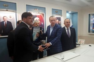 Başpehlivan Kara Cumhurbaşkanı Erdoğan ile bir araya geldi