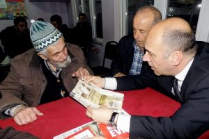 Bursa'da İsmail dededen darağa&ccedil;lı gazete kup&uuml;r&uuml;yle "evet"