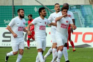 Erteleme ma&ccedil;ında kazanan &Uuml;mraniyespor
