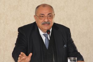T&uuml;rkeş: D&uuml;nyada 51 &uuml;lkede se&ccedil;ilme yaşı 18