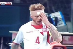 Fenerbah&ccedil;eli Kjaer ma&ccedil;ı yarıda bıraktı