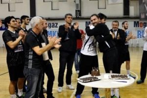 Beşiktaş bitime 4 hafta kala şampiyon