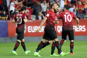 Milli ma&ccedil;lar Fenerbah&ccedil;e ve Galatasaray'a yaramıyor