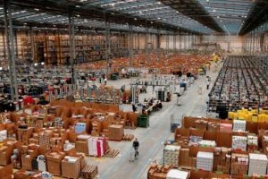 Amazon'un karşısına Dubaili rakip &ccedil;ıktı