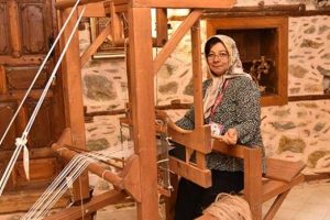 800 yıllık sanat muz lifi &uuml;retimi Antalya'da hayat buluyor
