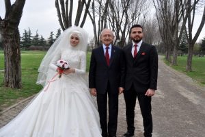 CHP Genel Başkanı Kılı&ccedil;daroğlu'na Bursalılardan b&uuml;y&uuml;k ilgi
