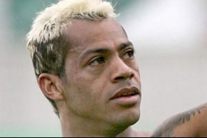 Marcelinho futbol hayatına son verdi